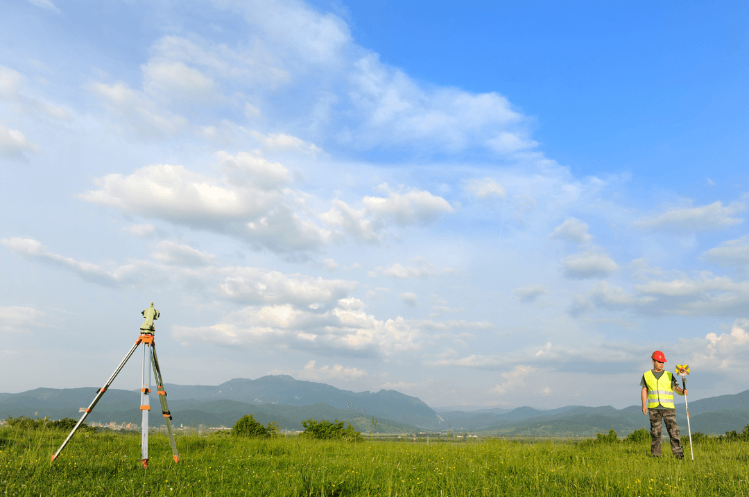 Arpenteur qui travail