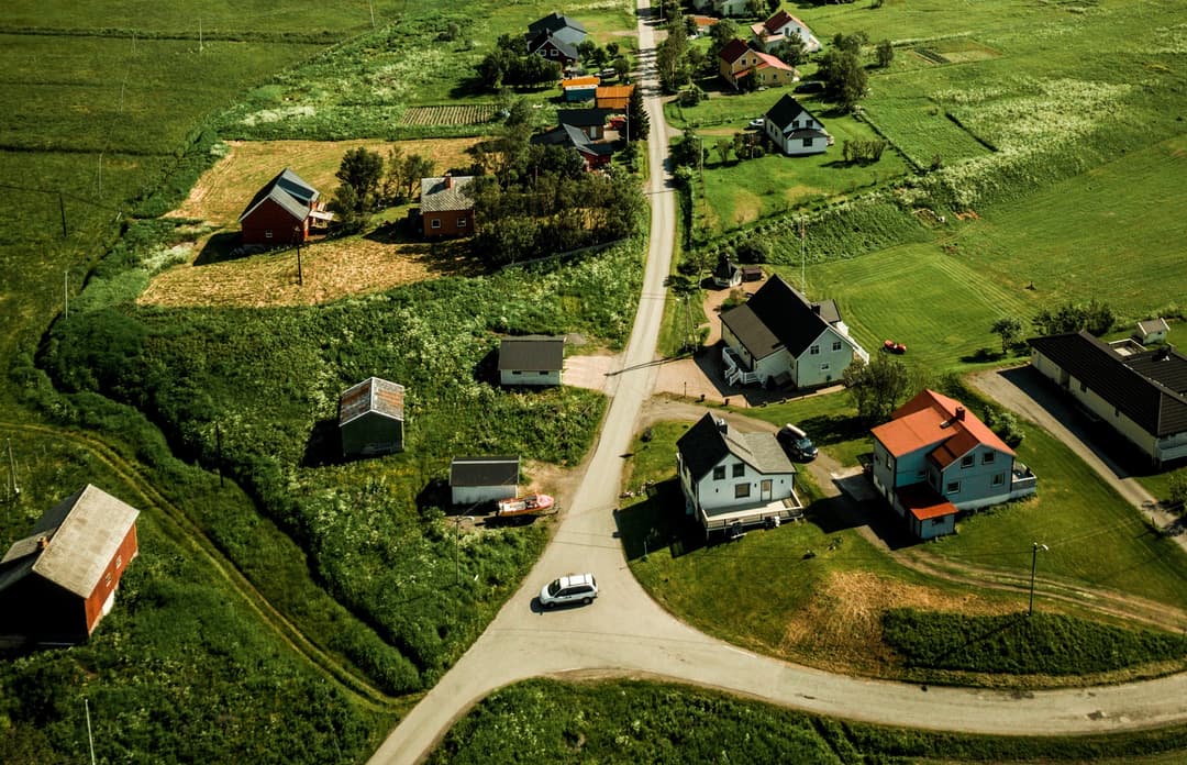 Habitations de campagne vues de haut
