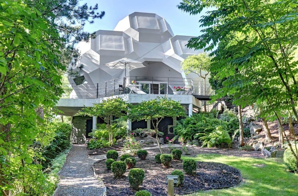 Maison octogone Saint-Nicolas 01